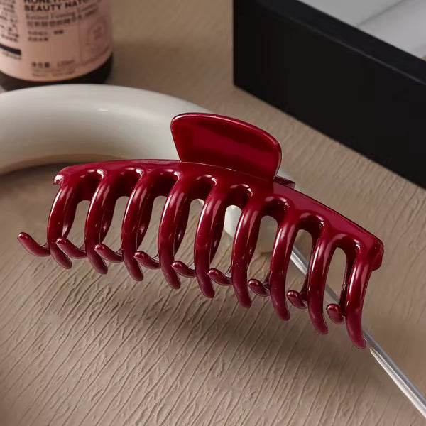 Elegant hair clip Ida Beauty red color