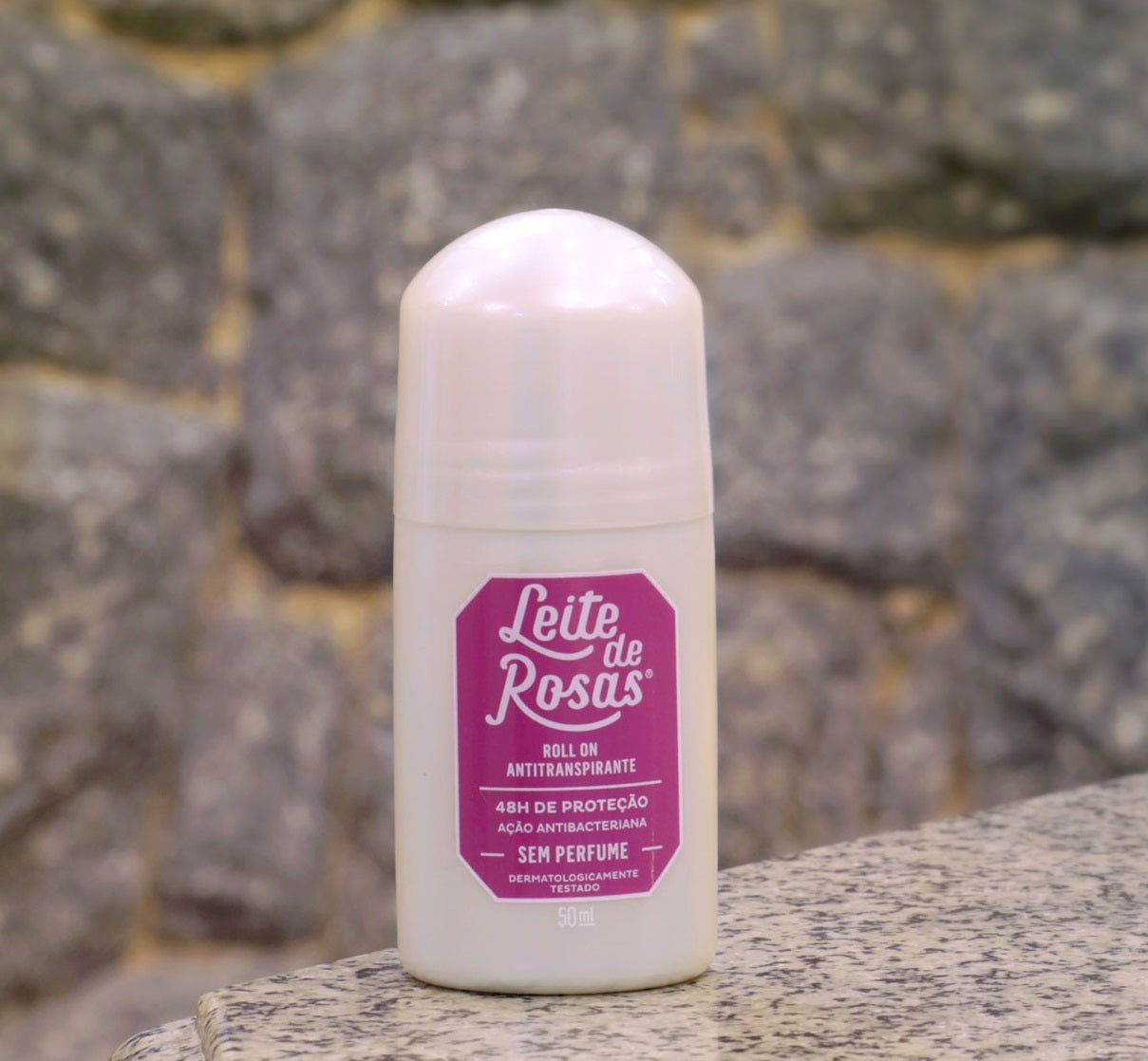 Rouler le déodorant sur le lait de roses sans parfum 48h - 50 ml